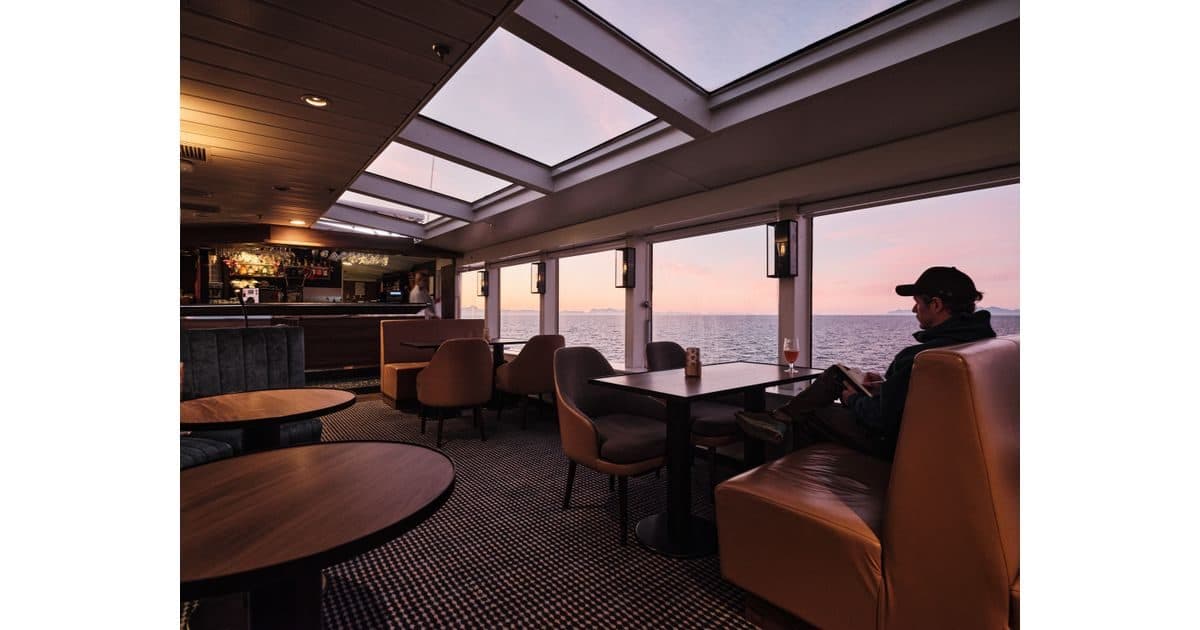 Vesterålen Explorer Lounge 2 Foto Kristian Dale Hurtigruten.jpg | Hurtigruten