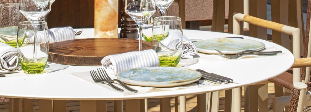 Seabourn Ovation: A picture of a dinner setting at the Earth and Ocean Restaurant while on small ship cruise